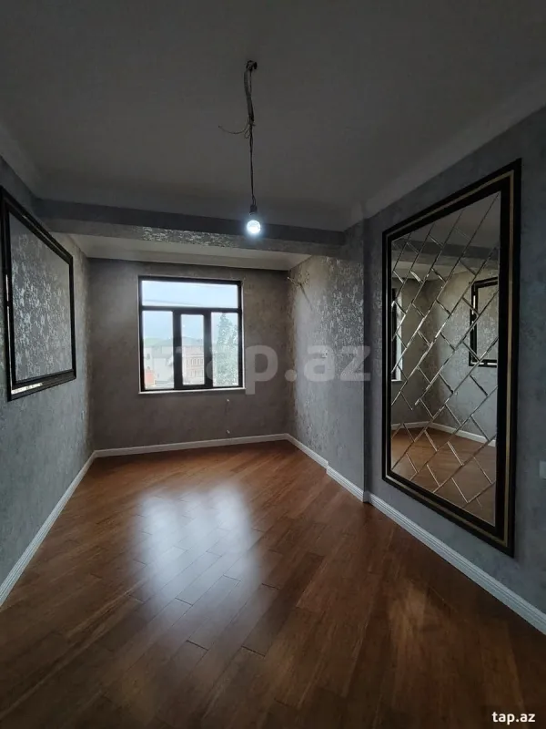 Satılır 4 otaqlı yeni tikili 143 m²