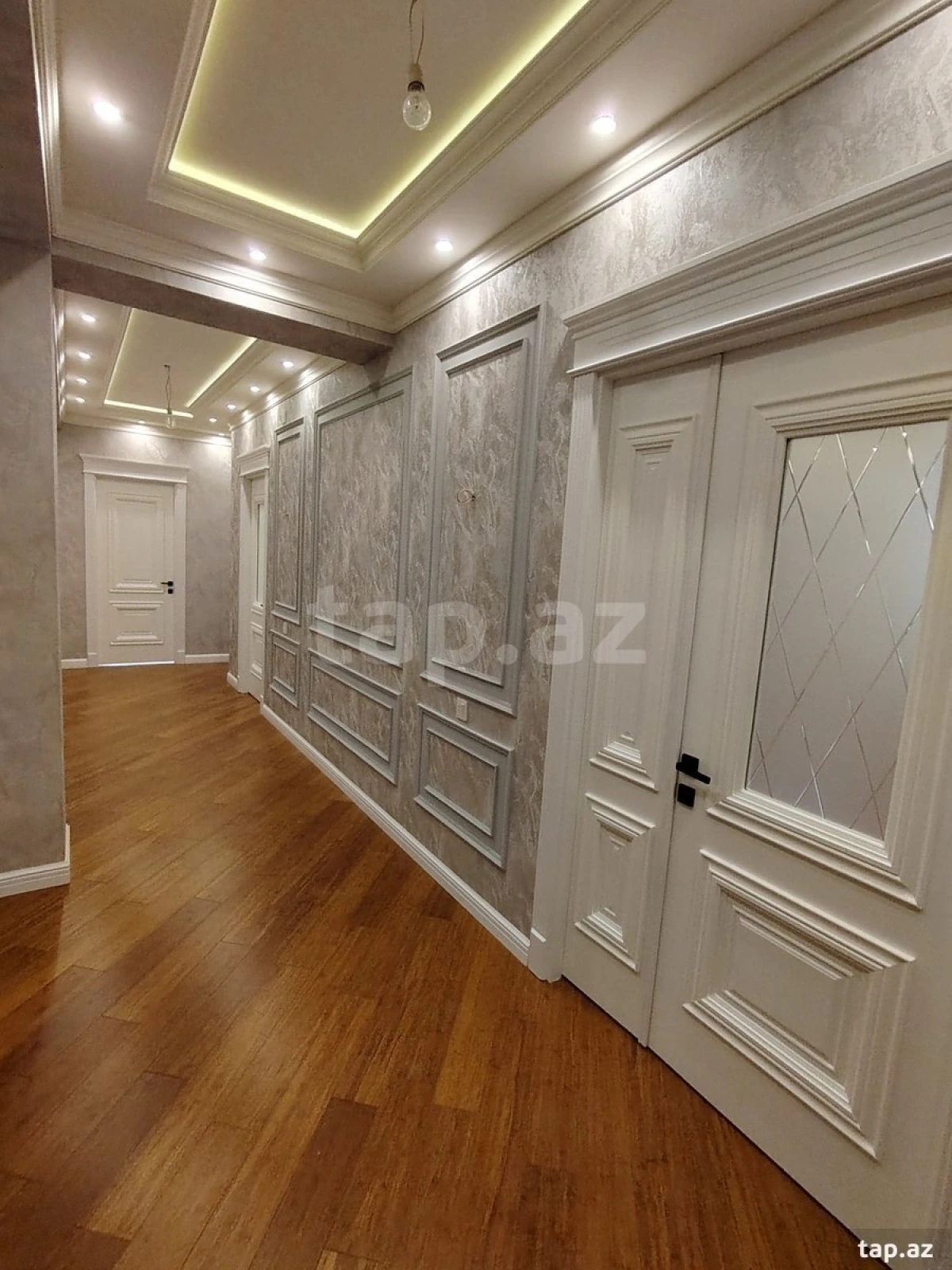 Satılır 4 otaqlı yeni tikili 143 m²
