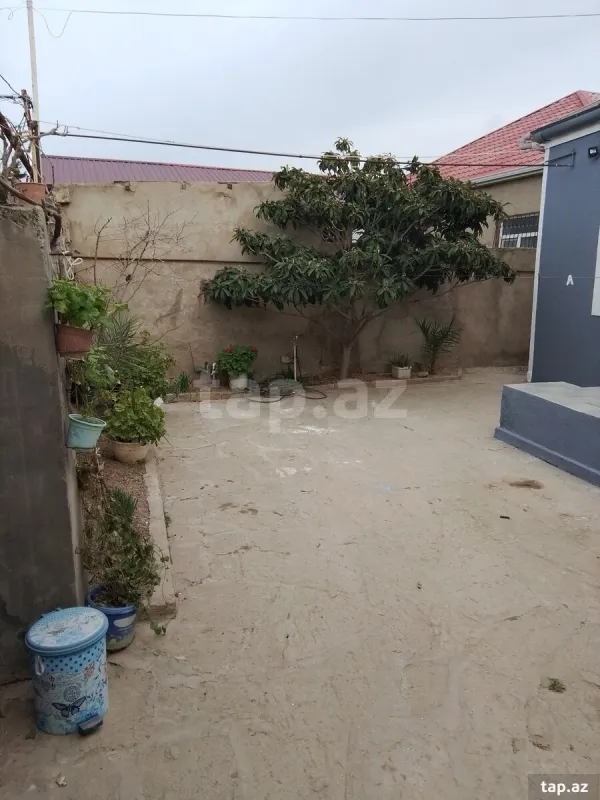 Satılır 3 otaqlı həyət evi 100 m²