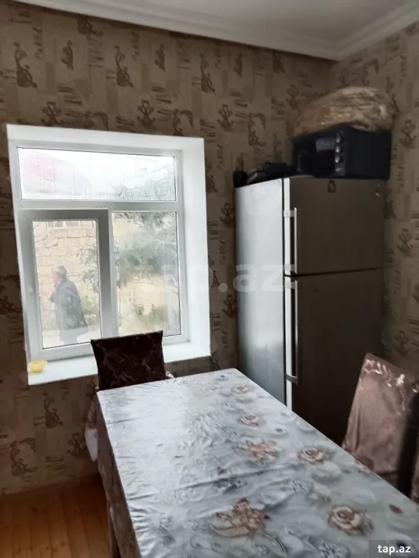 Satılır 3 otaqlı həyət evi 100 m²