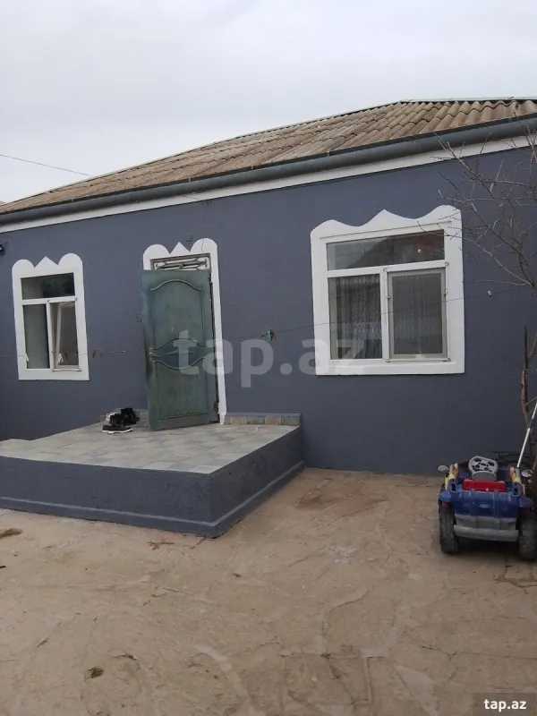 Satılır 3 otaqlı həyət evi 100 m²