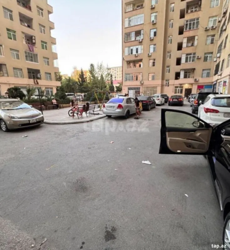 Satılır 3 otaqlı yeni tikili 110 m²