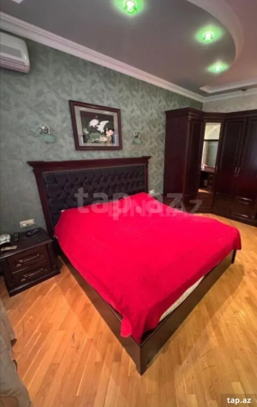 Satılır 3 otaqlı yeni tikili 110 m²