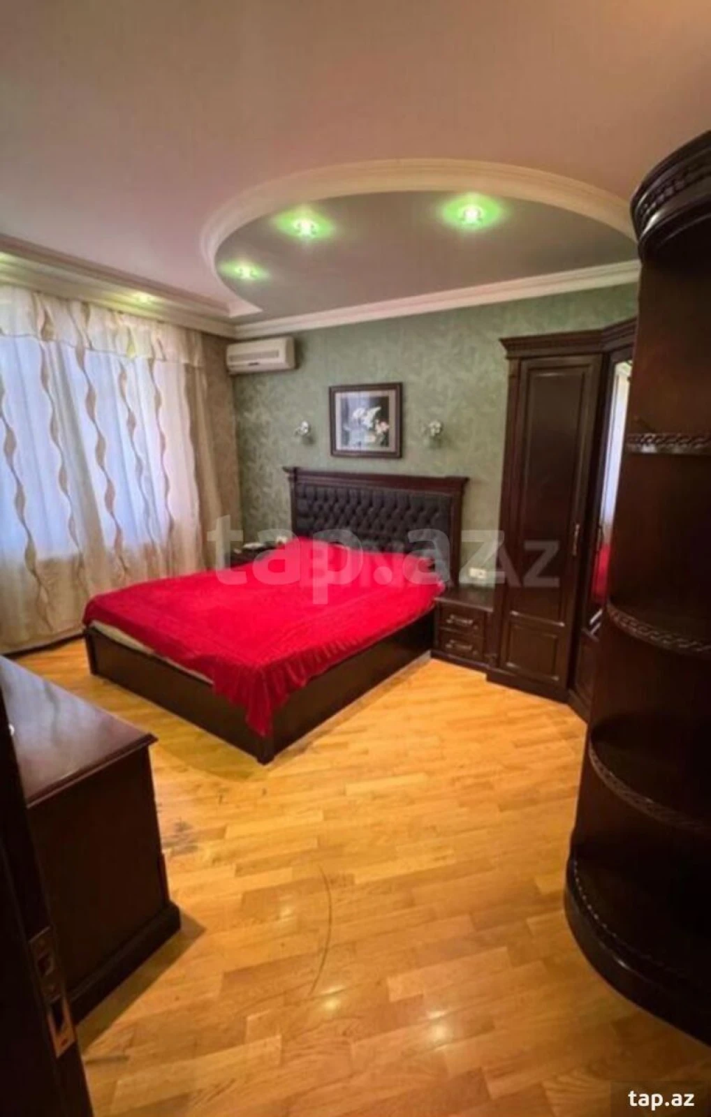 Satılır 3 otaqlı yeni tikili 110 m²