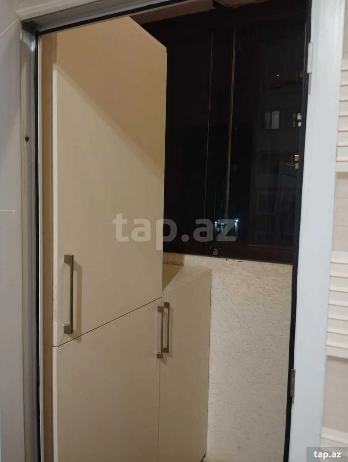 Kirayə verilir 3 otaqlı yeni tikili 100 m²