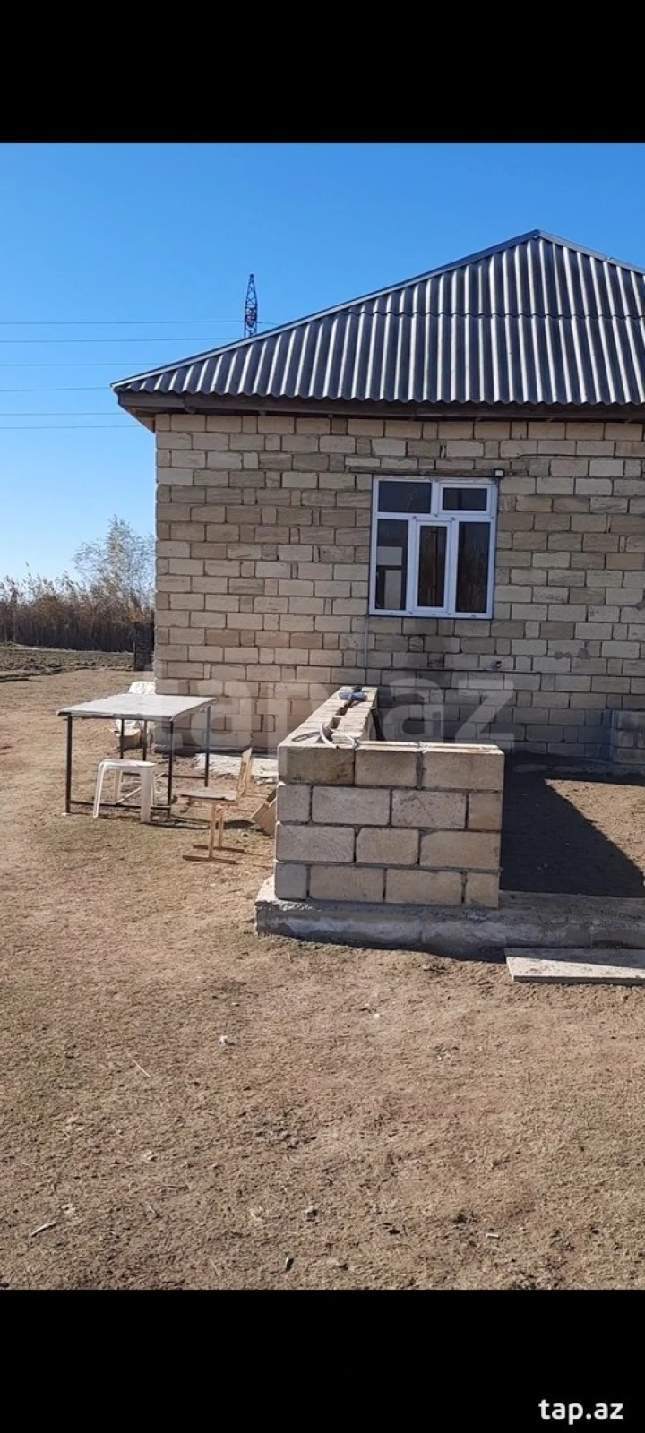 Satılır 4 otaqlı həyət evi