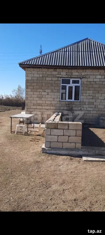 Satılır 4 otaqlı həyət evi