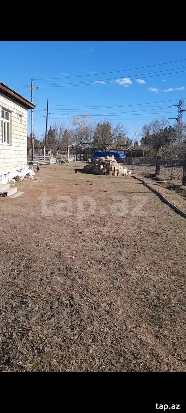 Satılır 4 otaqlı həyət evi