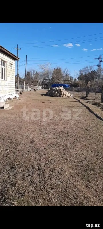 Satılır 4 otaqlı həyət evi