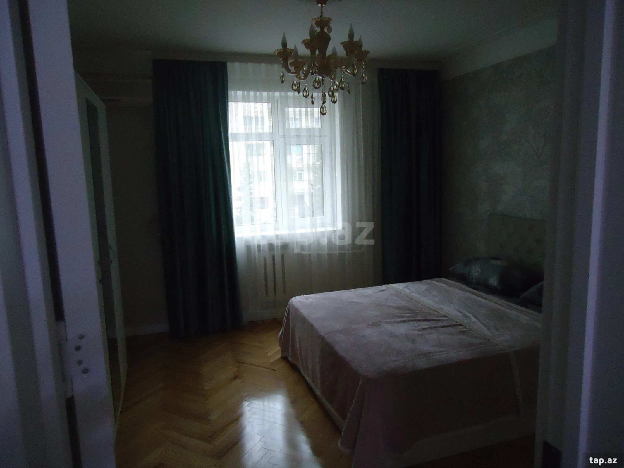 Kirayə verilir 4 otaqlı mənzil 126 m²