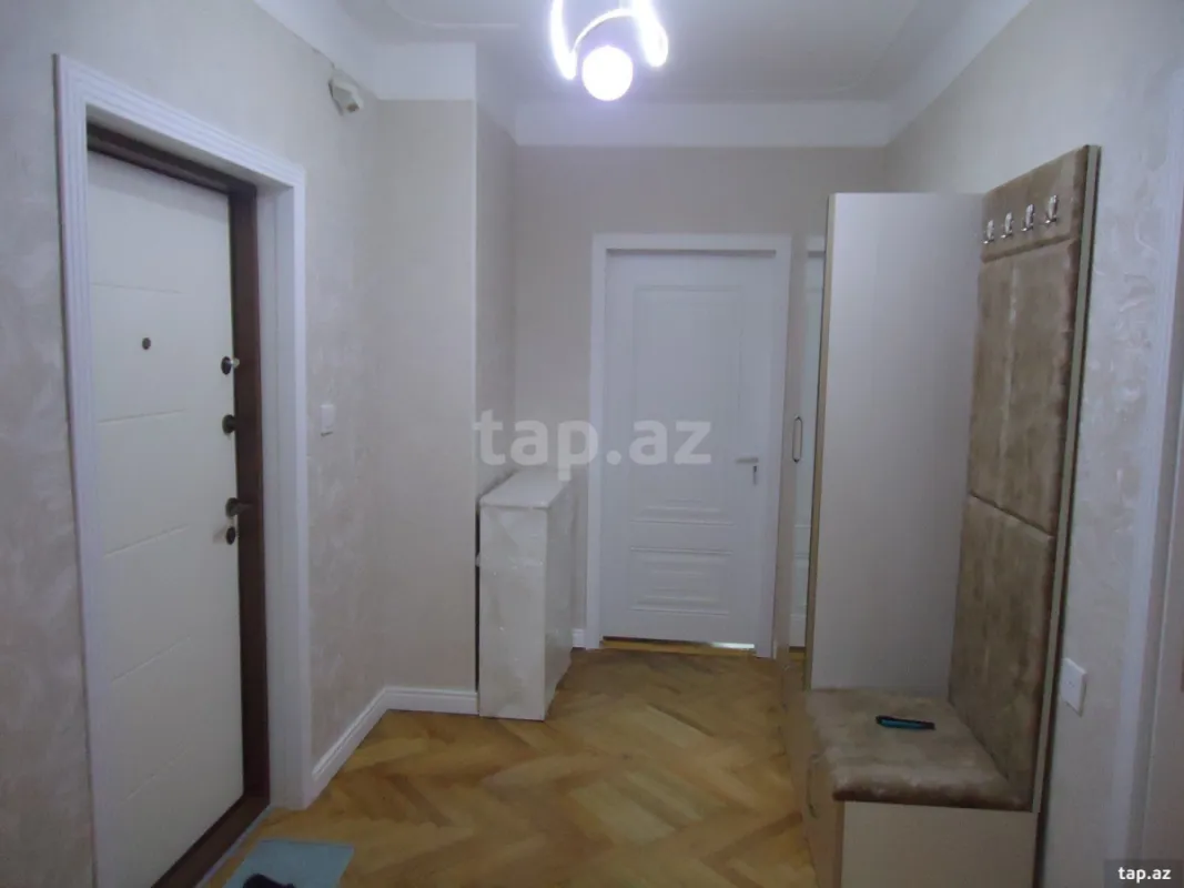 Kirayə verilir 4 otaqlı mənzil 126 m²