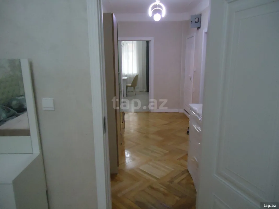 Kirayə verilir 4 otaqlı mənzil 126 m²