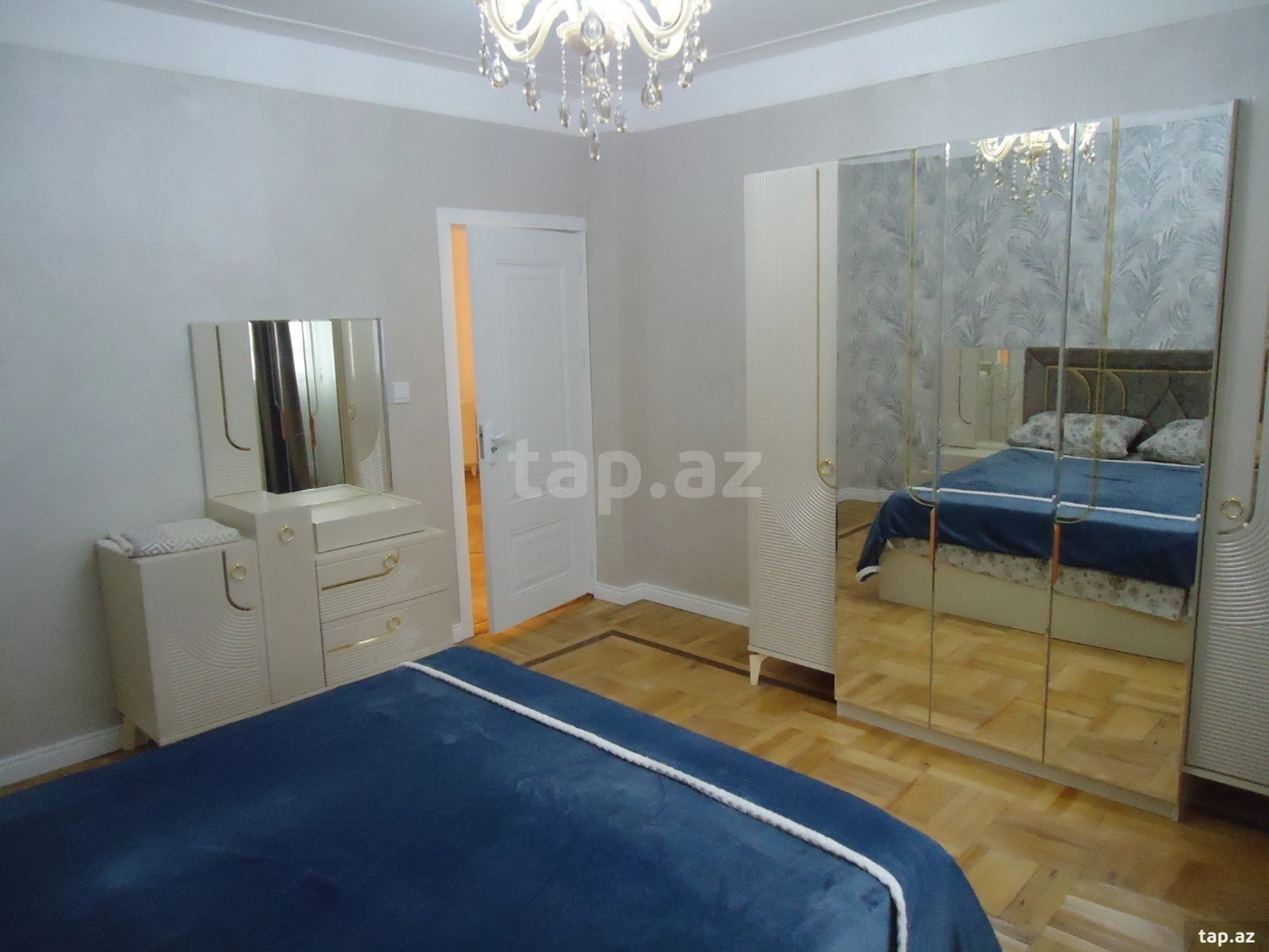 Kirayə verilir 4 otaqlı mənzil 126 m²
