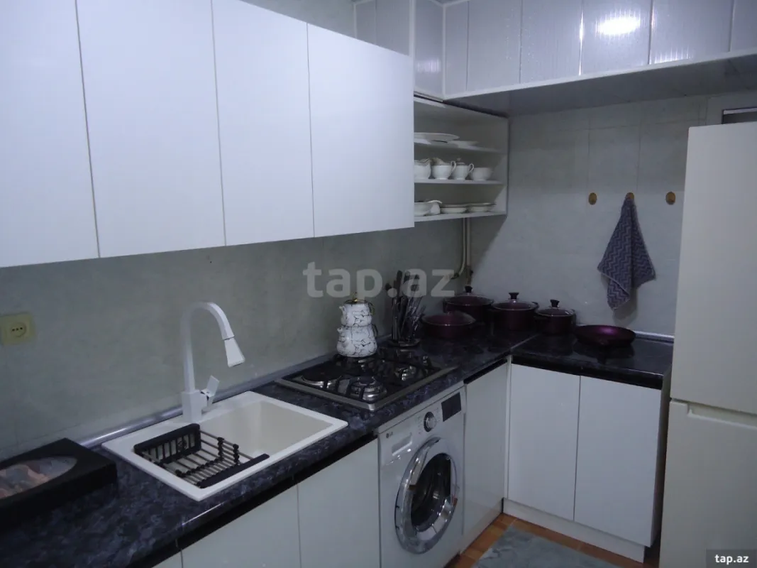 Kirayə verilir 4 otaqlı mənzil 126 m²