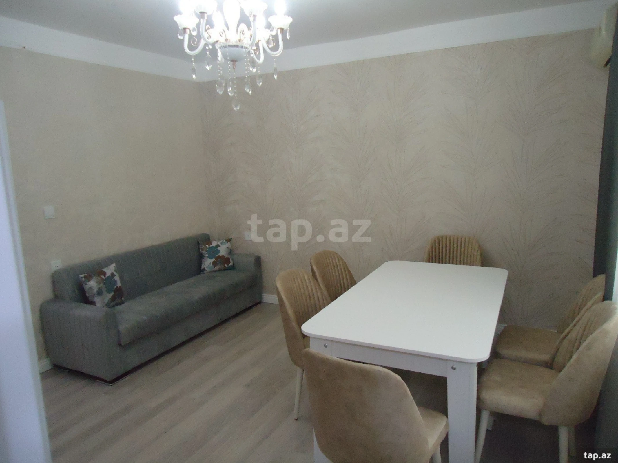 Kirayə verilir 4 otaqlı mənzil 126 m²