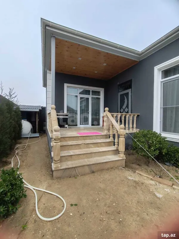 Satılır 3 otaqlı həyət evi