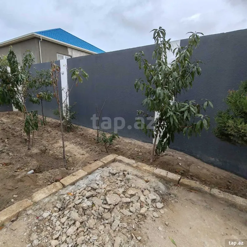 Satılır 3 otaqlı həyət evi