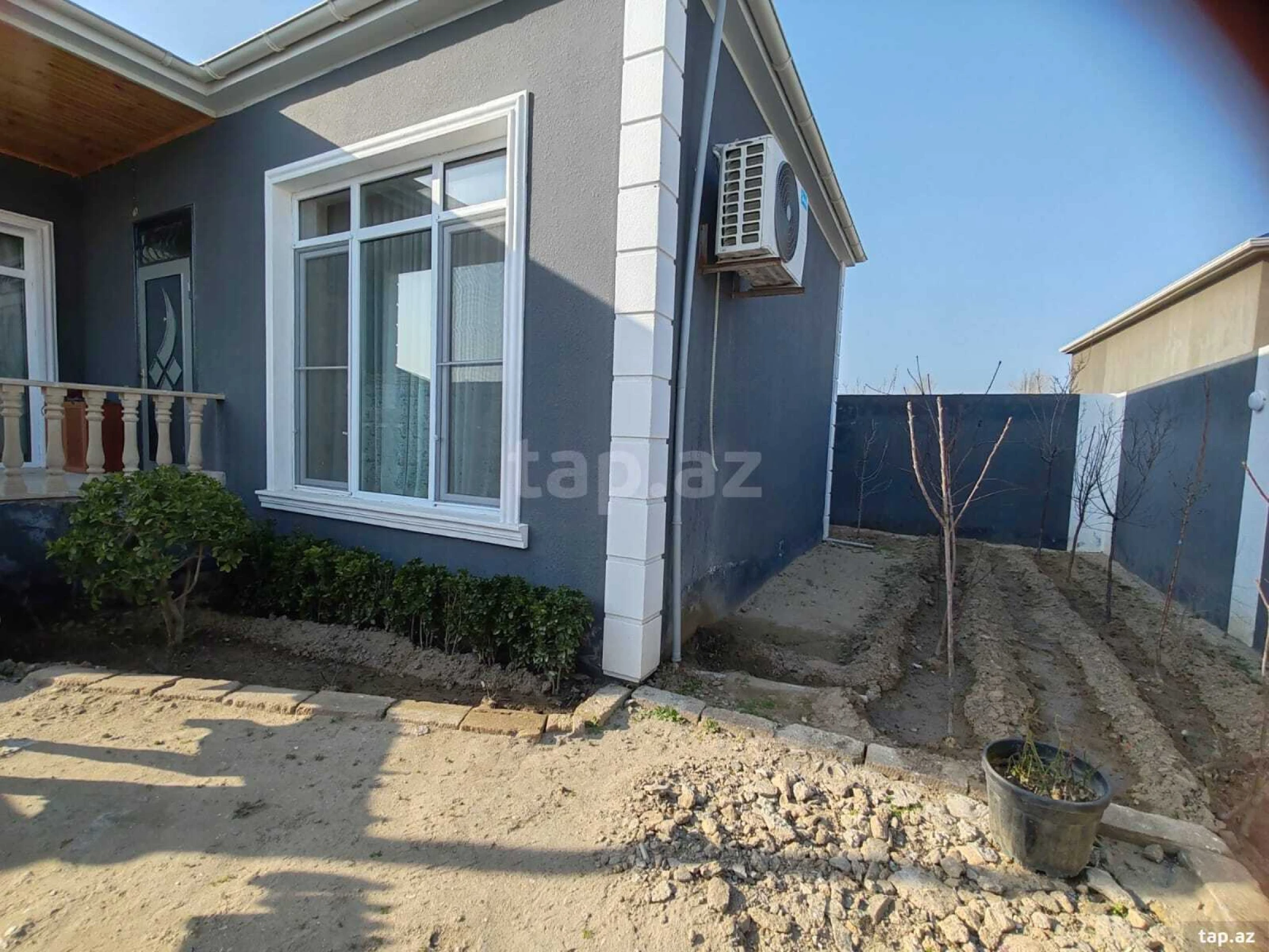 Satılır 3 otaqlı həyət evi