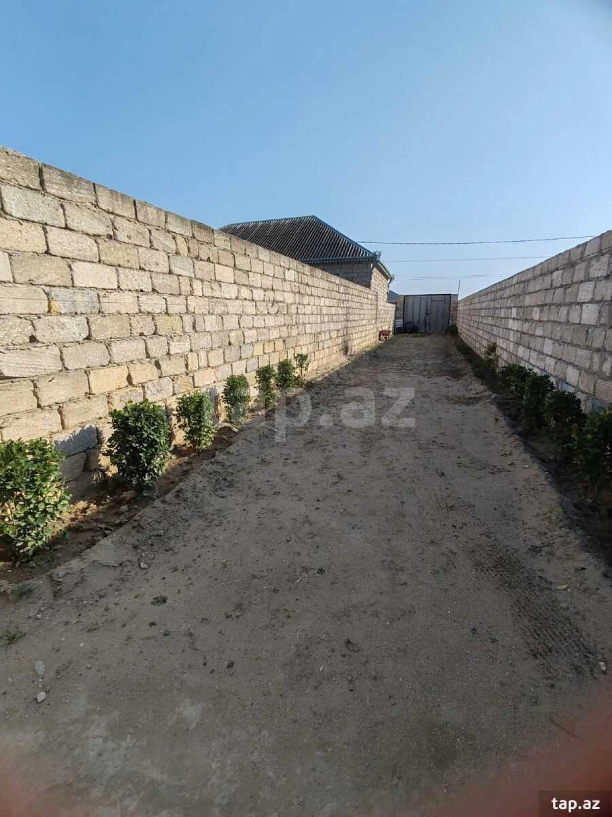 Satılır 3 otaqlı həyət evi