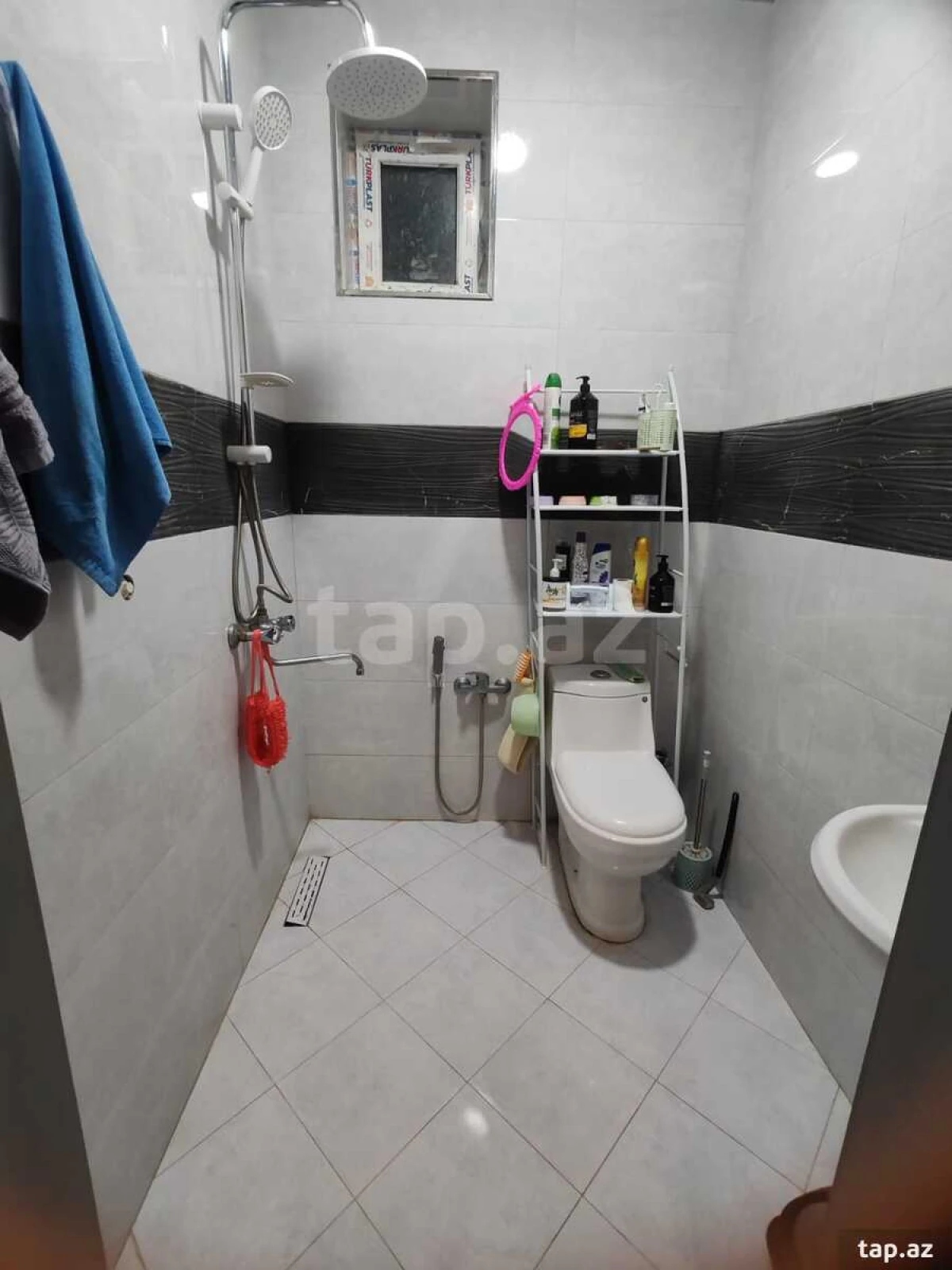 Satılır 3 otaqlı həyət evi