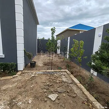 Satılır 3 otaqlı həyət evi