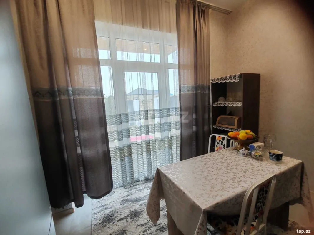 Satılır 3 otaqlı həyət evi