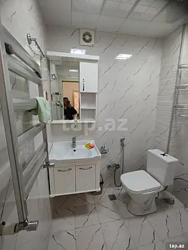Kirayə verilir 2 otaqlı yeni tikili 65 m²