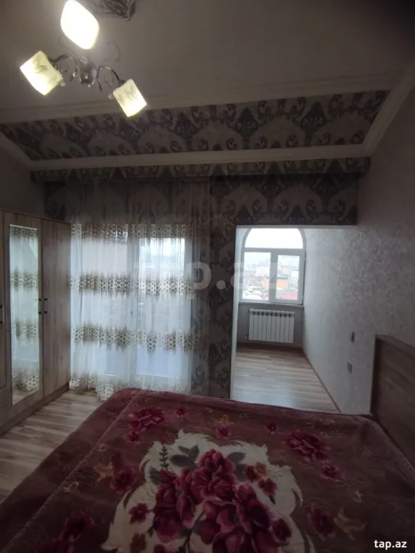 Kirayə verilir 2 otaqlı yeni tikili 65 m²