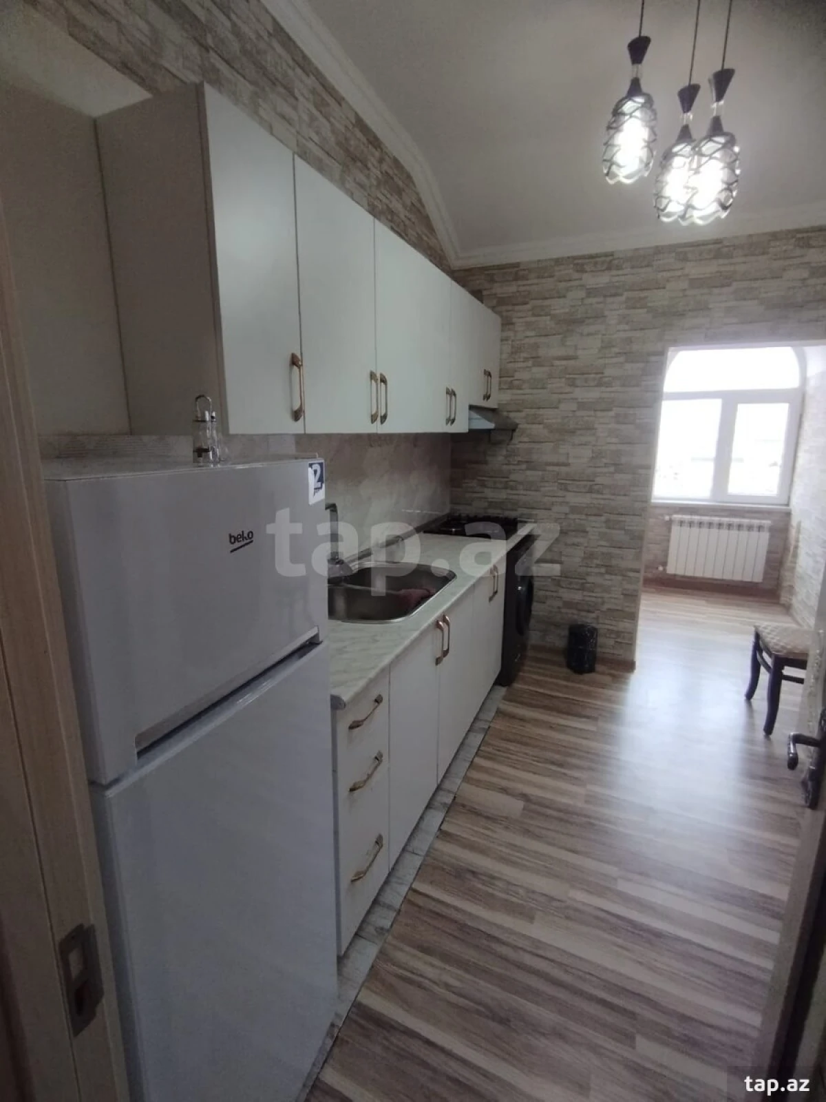 Kirayə verilir 2 otaqlı yeni tikili 65 m²