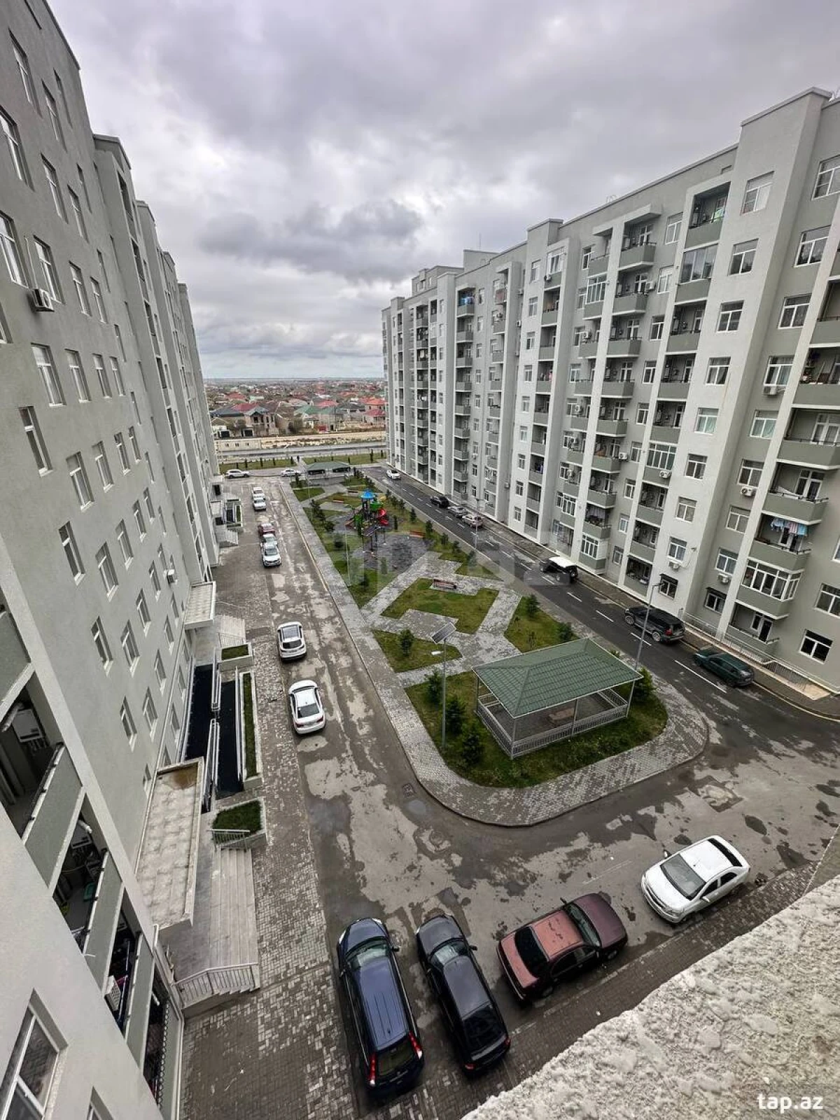Satılır 3 otaqlı yeni tikili 77 m²