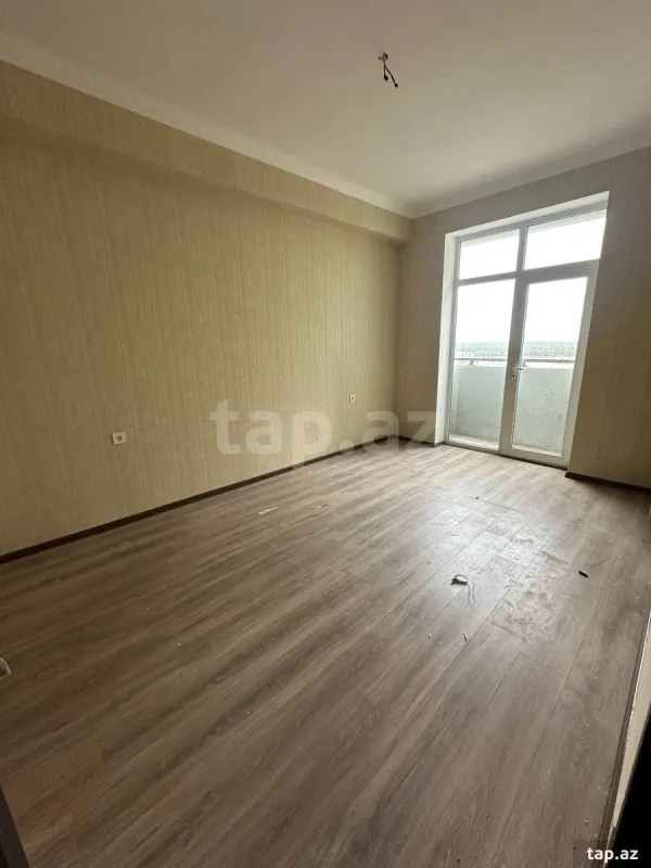 Satılır 3 otaqlı yeni tikili 77 m²