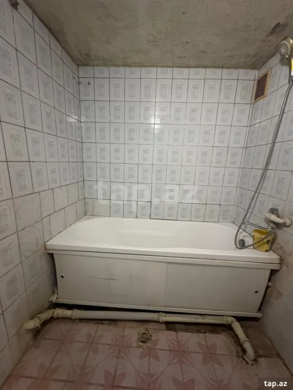 Satılır 3 otaqlı mənzil 48 m²