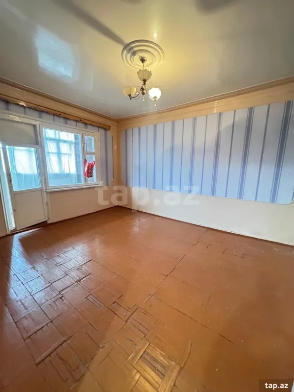 Satılır 3 otaqlı mənzil 48 m²