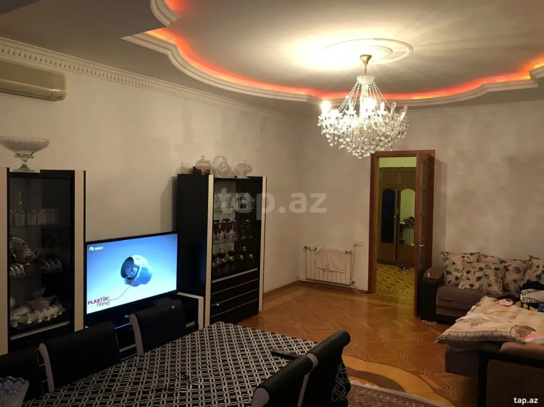 Kirayə verilir 3 otaqlı yeni tikili 160 m²