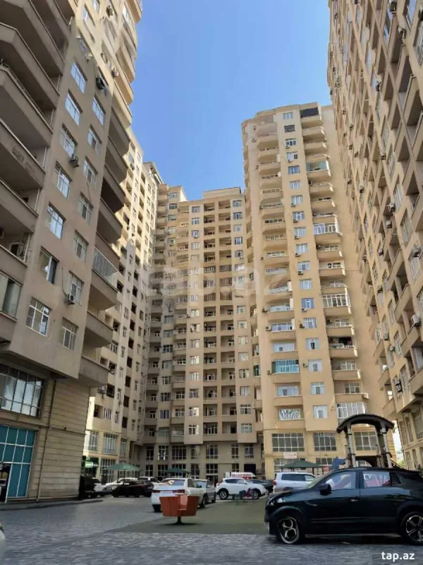 Satılır 3 otaqlı yeni tikili 154 m²