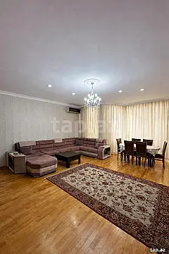 Satılır 3 otaqlı yeni tikili 154 m²