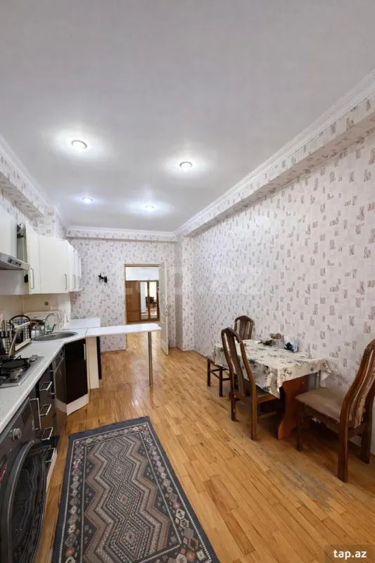 Satılır 3 otaqlı yeni tikili 154 m²