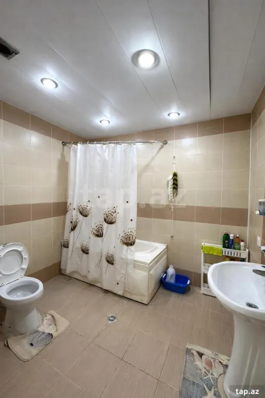 Satılır 3 otaqlı yeni tikili 154 m²