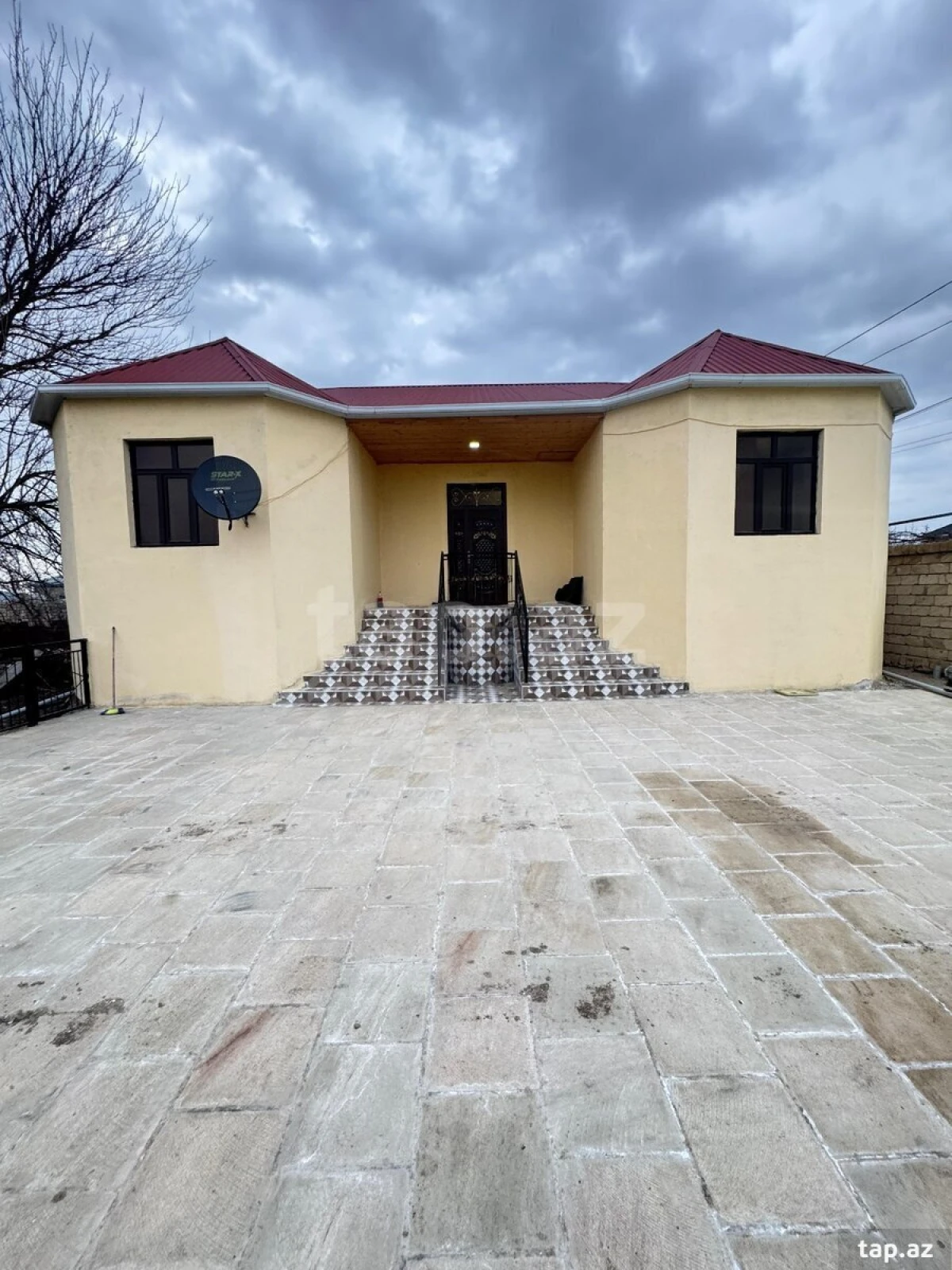 Satılır 3 otaqlı həyət evi