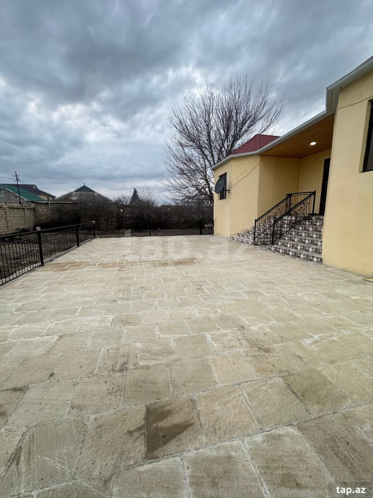 Satılır 3 otaqlı həyət evi