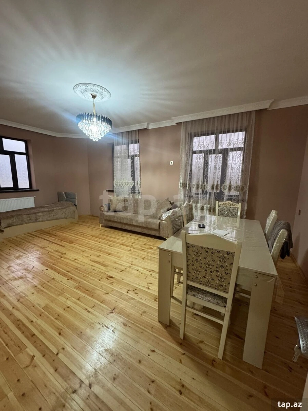 Satılır 3 otaqlı həyət evi