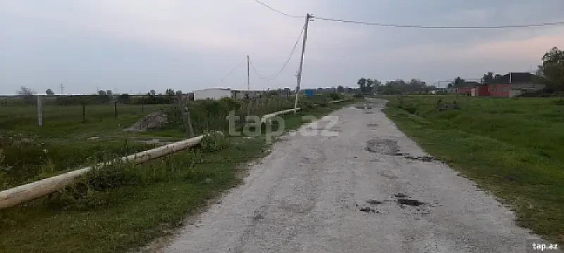 Satılır torpaq sahəsi — Şabran