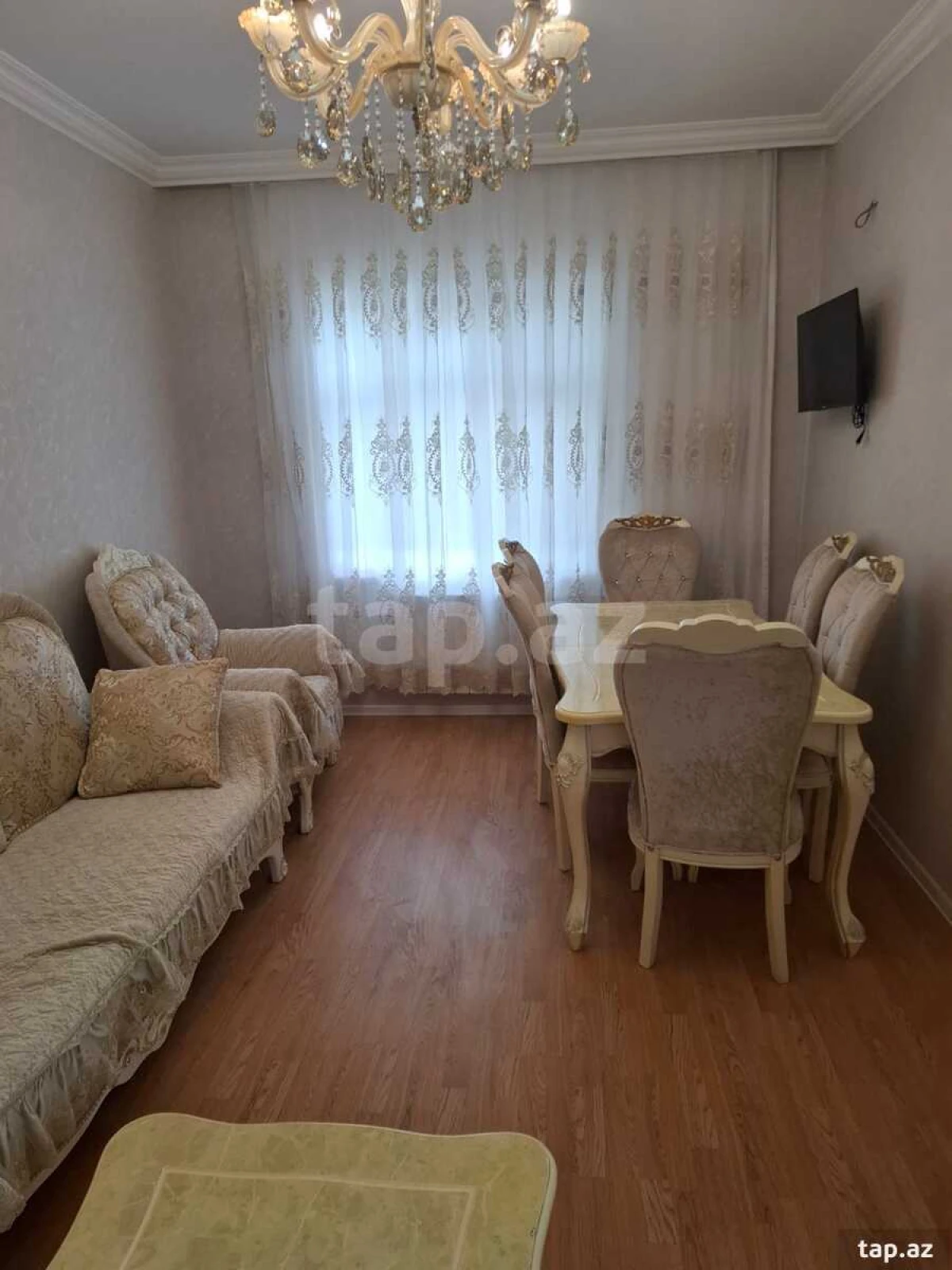 Kirayə verilir 2 otaqlı mənzil 65 m²
