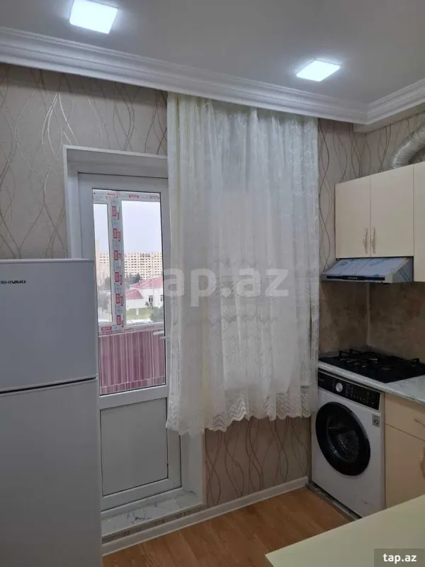 Kirayə verilir 2 otaqlı mənzil 65 m²