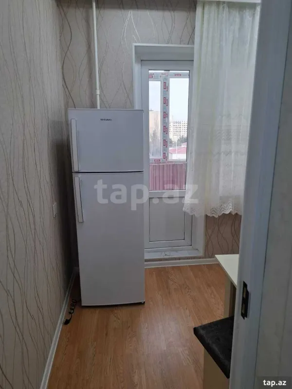 Kirayə verilir 2 otaqlı mənzil 65 m²