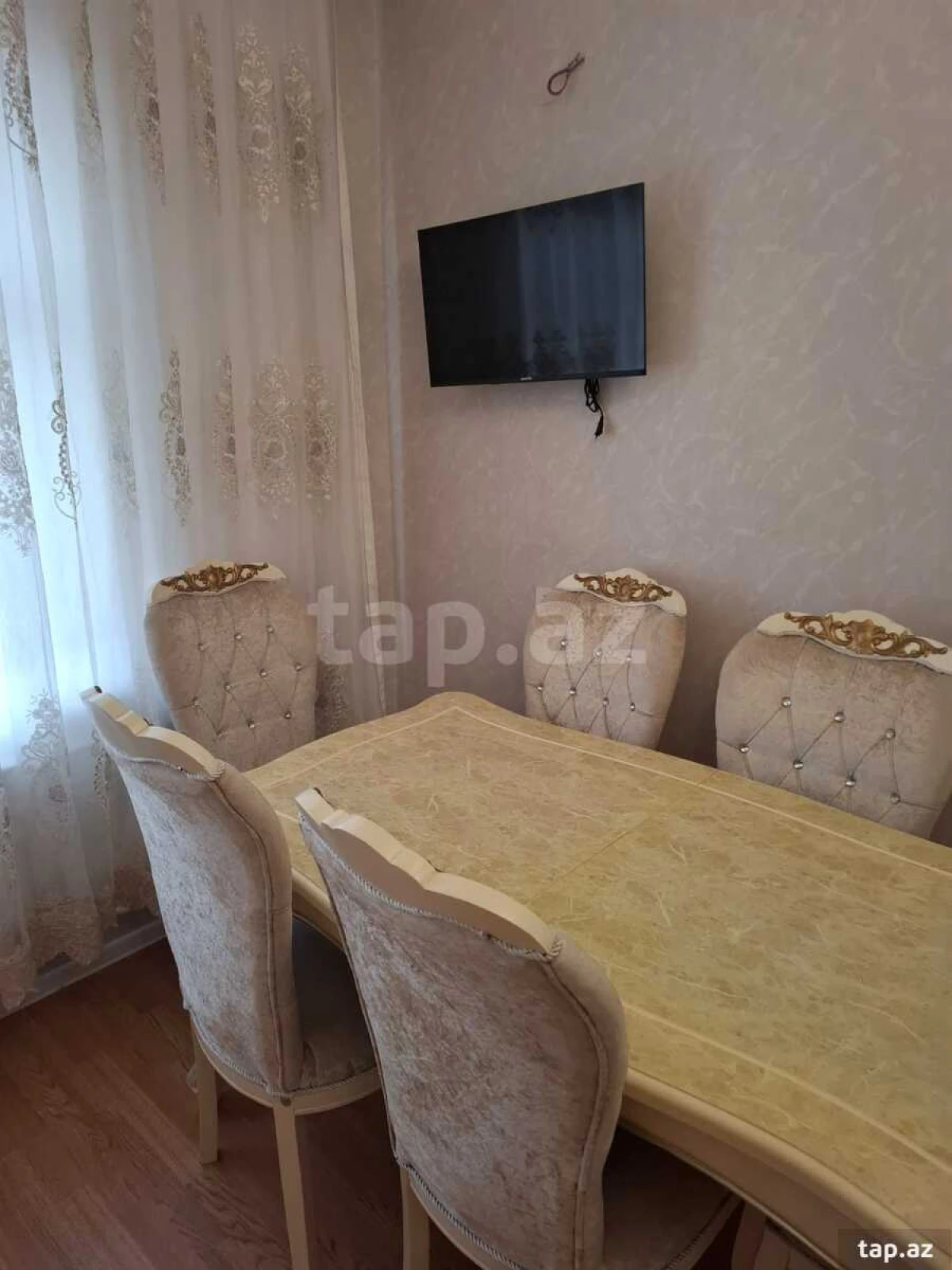 Kirayə verilir 2 otaqlı mənzil 65 m²