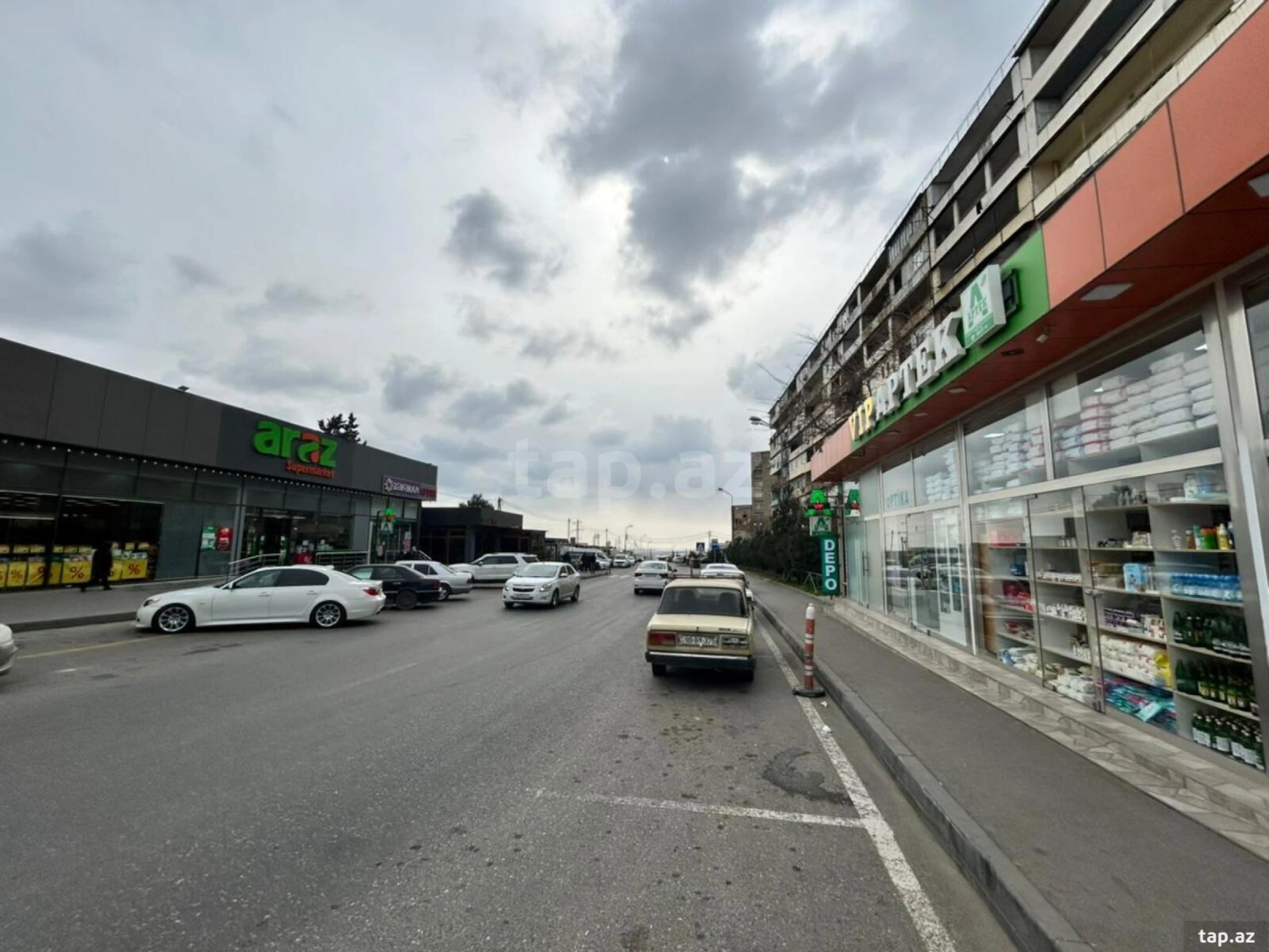 Satılır 3 otaqlı mənzil 85 m²