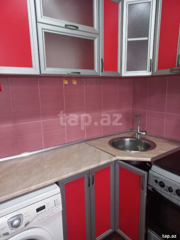 Kirayə verilir 1 otaqlı mənzil 45 m²