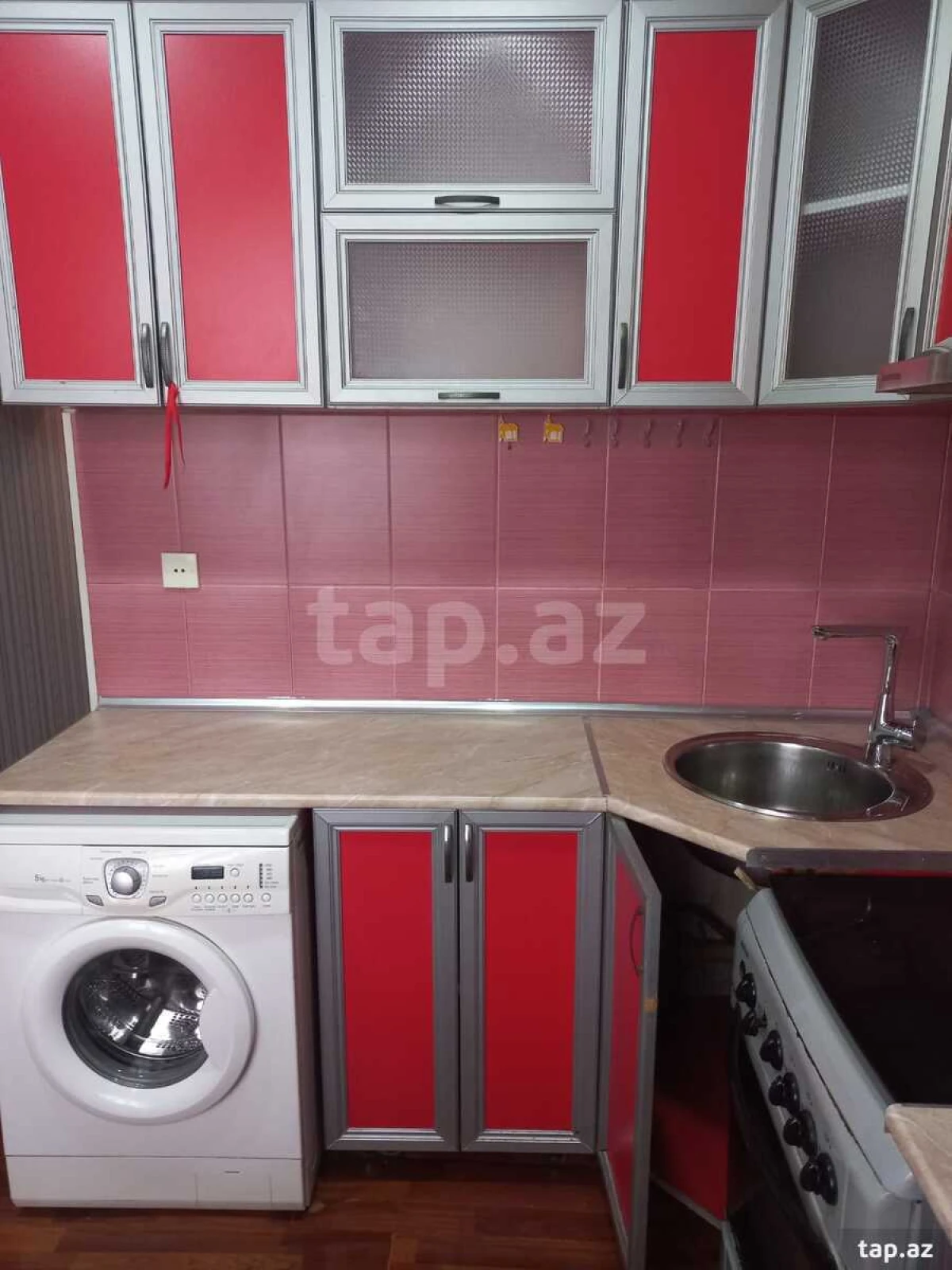 Kirayə verilir 1 otaqlı mənzil 45 m²