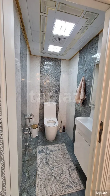 Satılır 3 otaqlı yeni tikili 120 m²